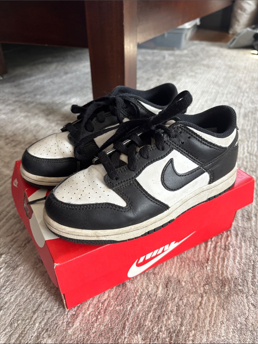Nike Kids Black and White Low Sneakers with Classic Swoosh